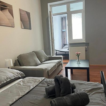 1St Plaza Apartment Bratislava Exterior foto